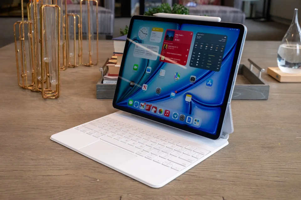 苹果 2024 年发布的 13 英寸 iPad Air 照片