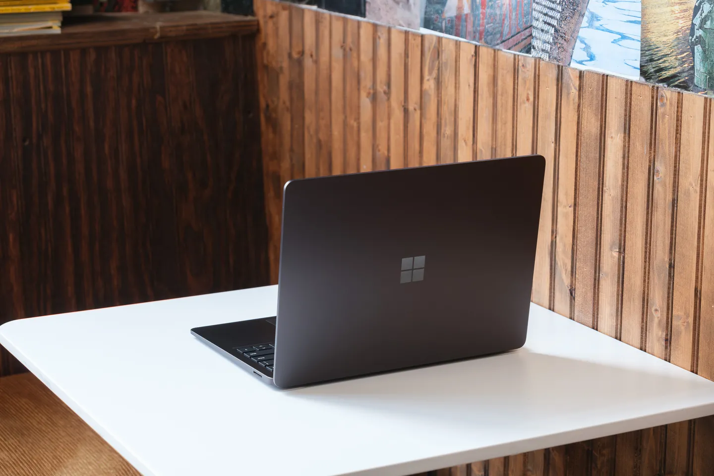 微软 2024 款 Surface Laptop 的照片