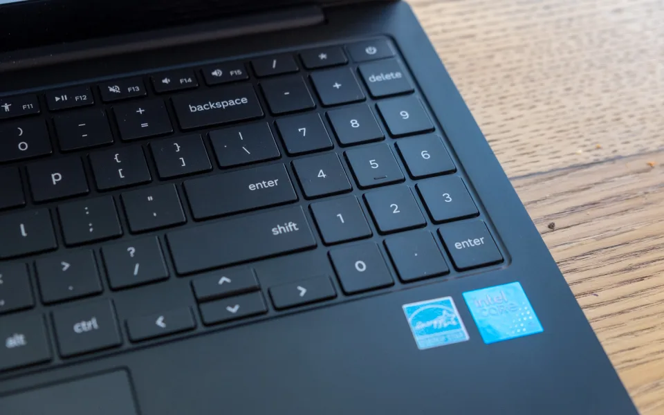 三星 Galaxy Chromebook Plus