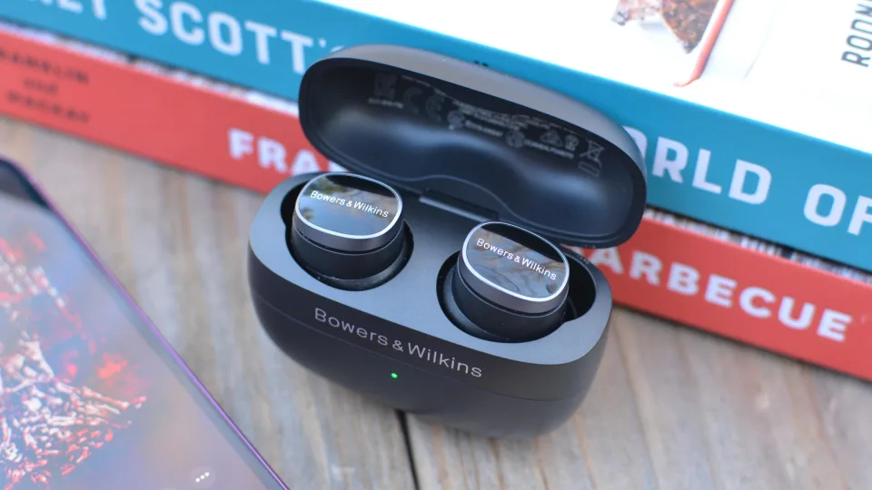 Engadget 的 Billy Steele
