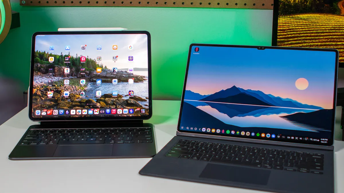 iPad Pro M4 旁边是带键盘保护套的 Galaxy Tab S10 Ultra