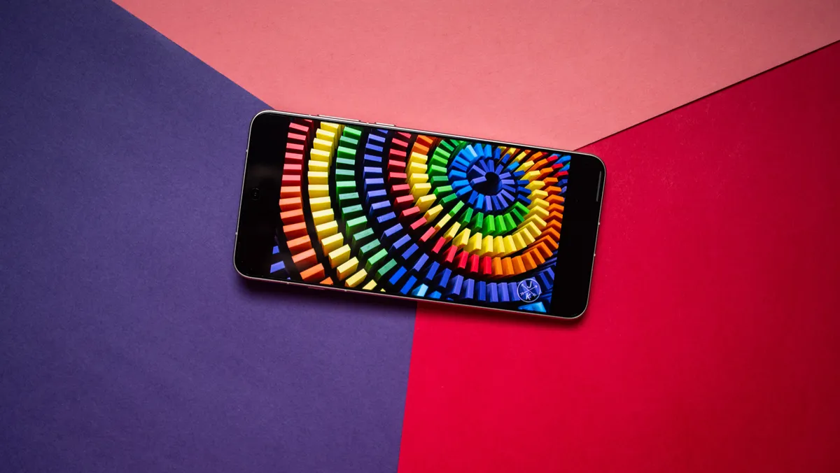 OPPO Find X8 Ultra 屏幕色彩