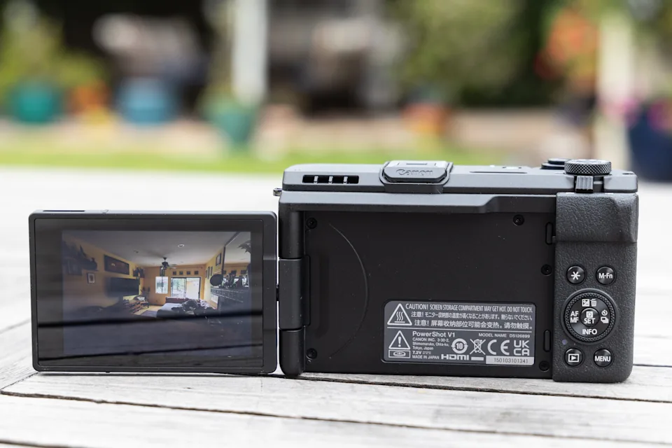 佳能 Powershot V1 测评：功能丰富、视频质量出色的紧凑型相机