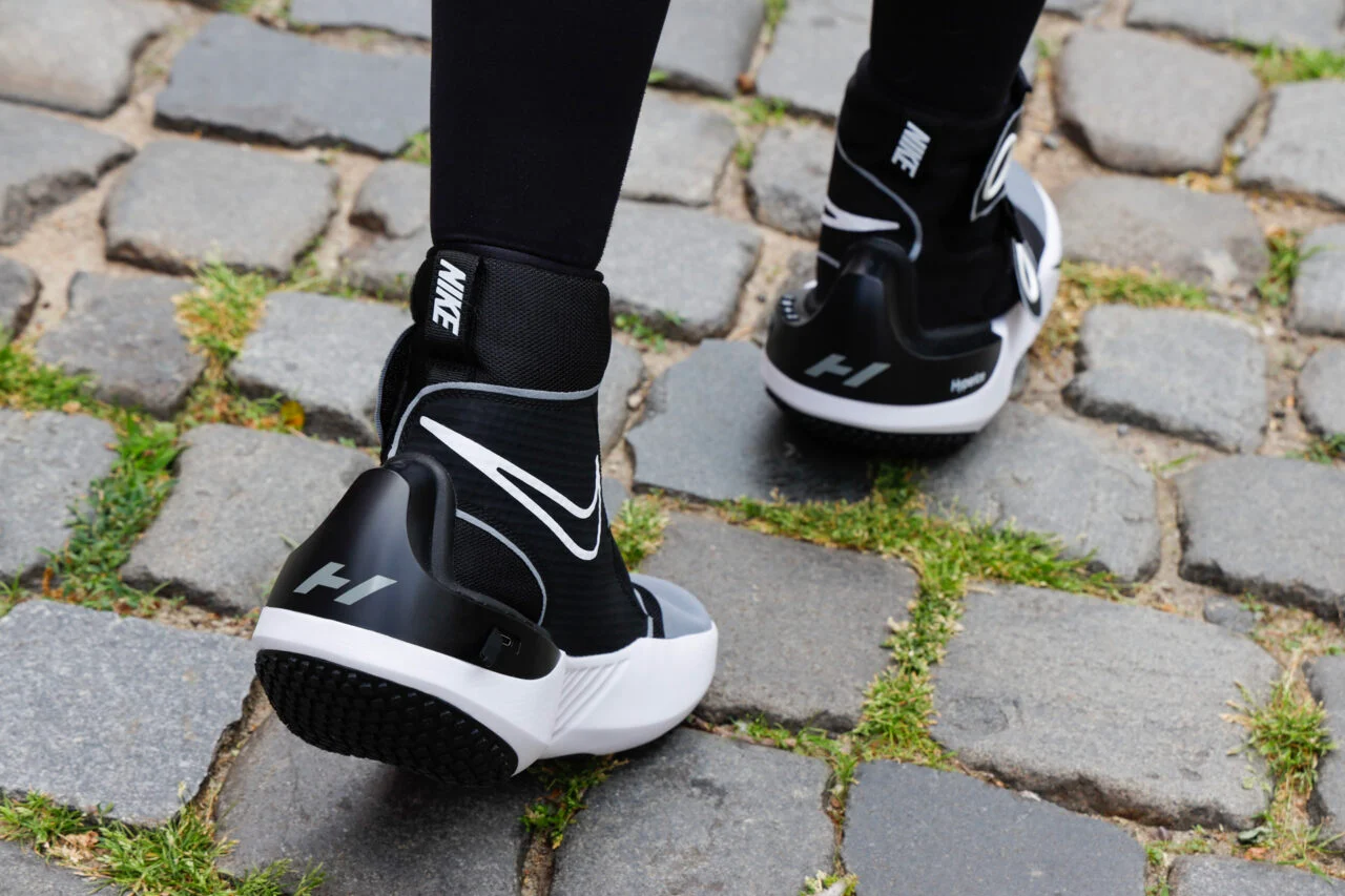 Nike Hyperice Hyperboot 评论