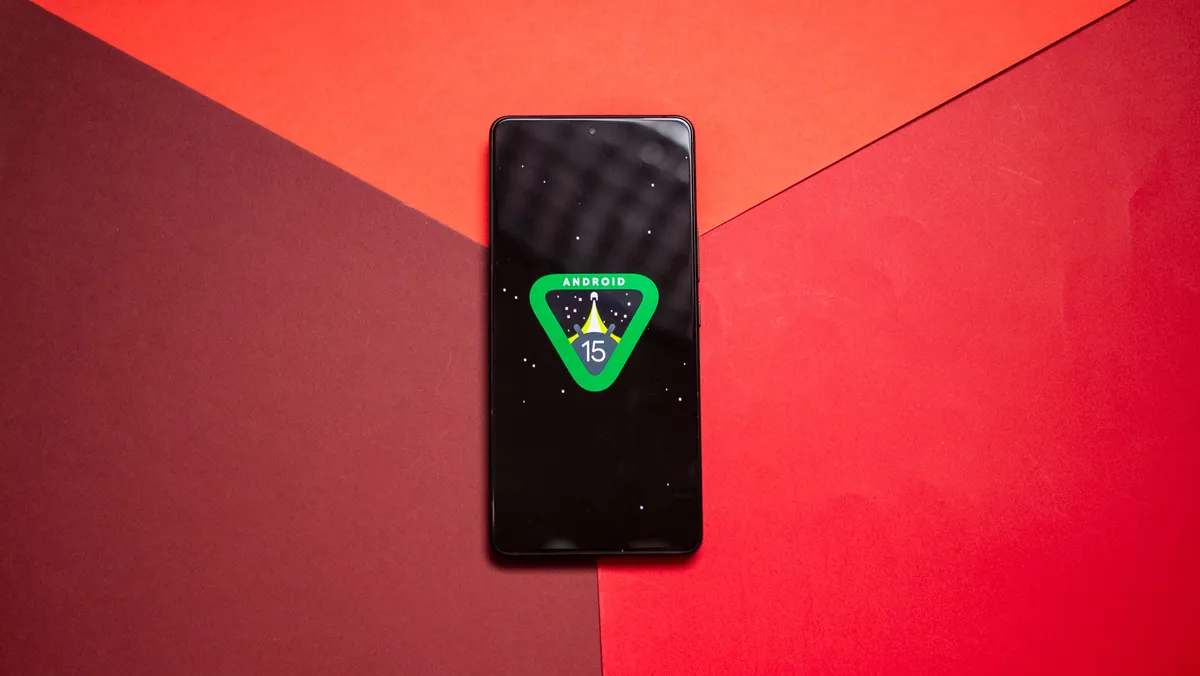 华硕 ROG Phone 9 Pro 搭载Android 15系统
