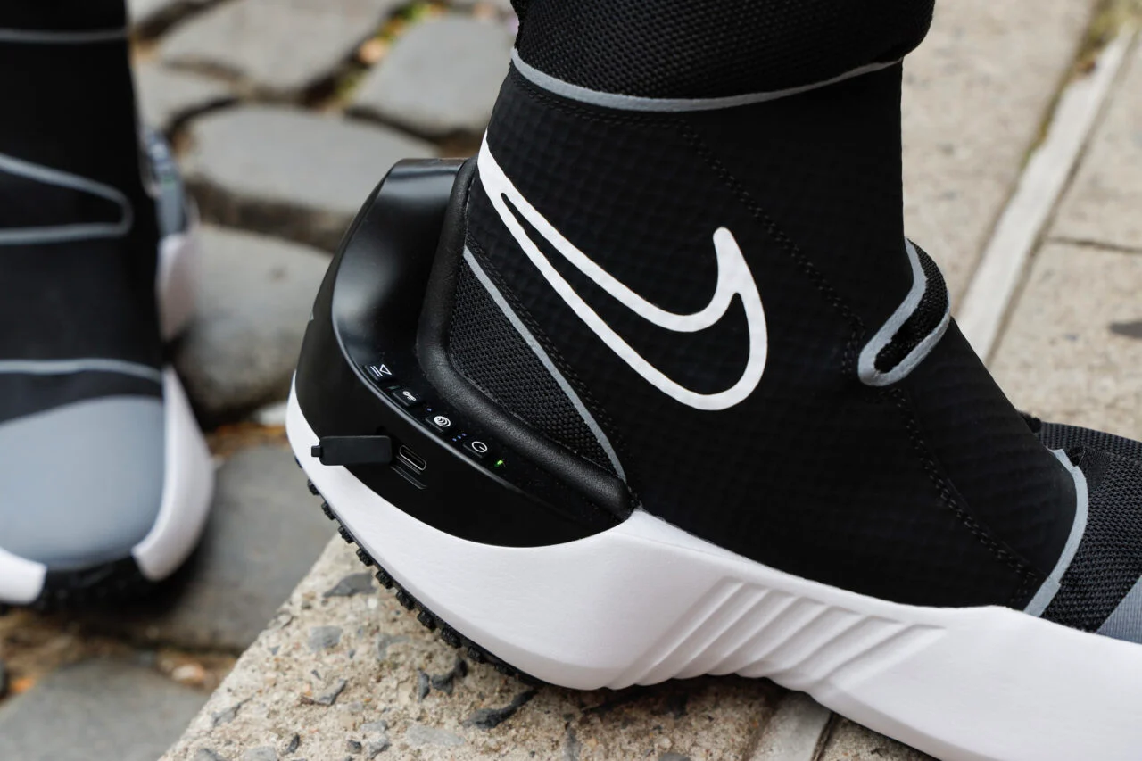 Nike Hyperice Hyperboot 评论