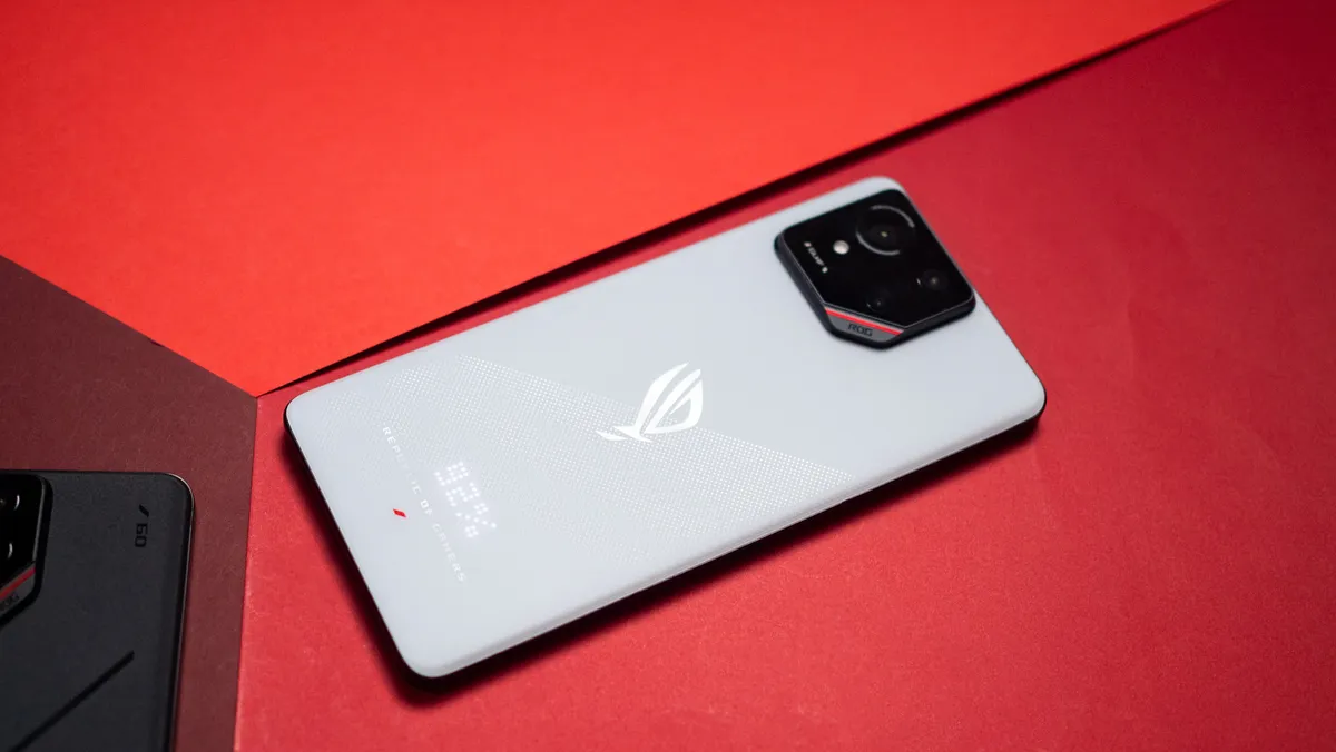 华硕 ROG Phone 9 Pro 背面