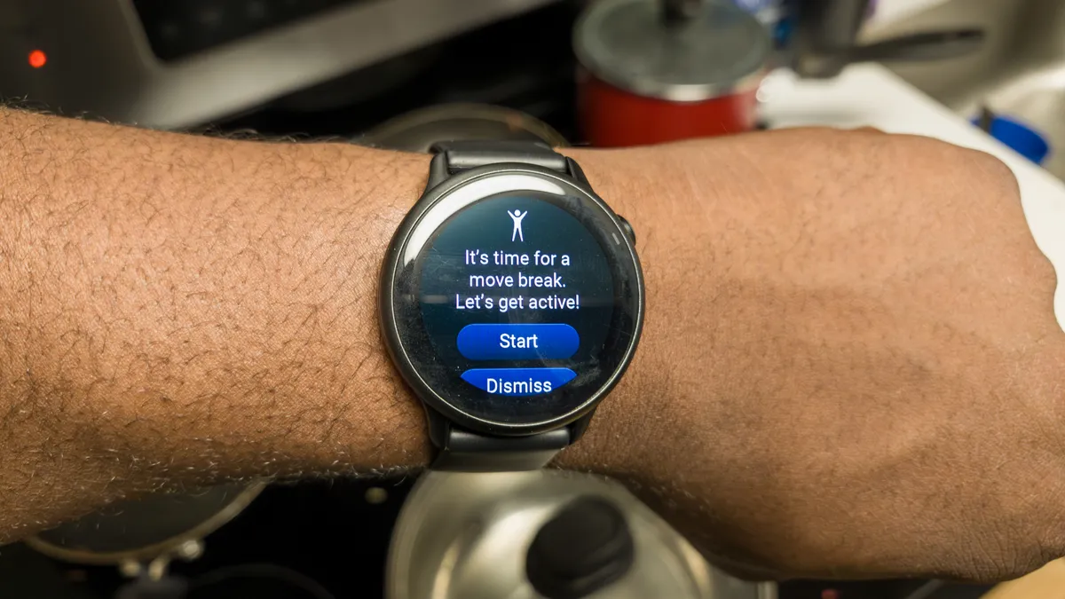 Garmin Vivoactive 6 上的 Move Break 警报