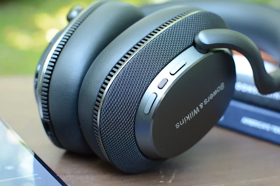 重新定位的物理控制器使用起来很不方便。