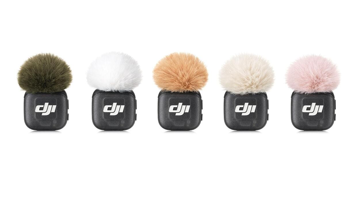 大疆新款多色风向袋可与服装或装饰搭配