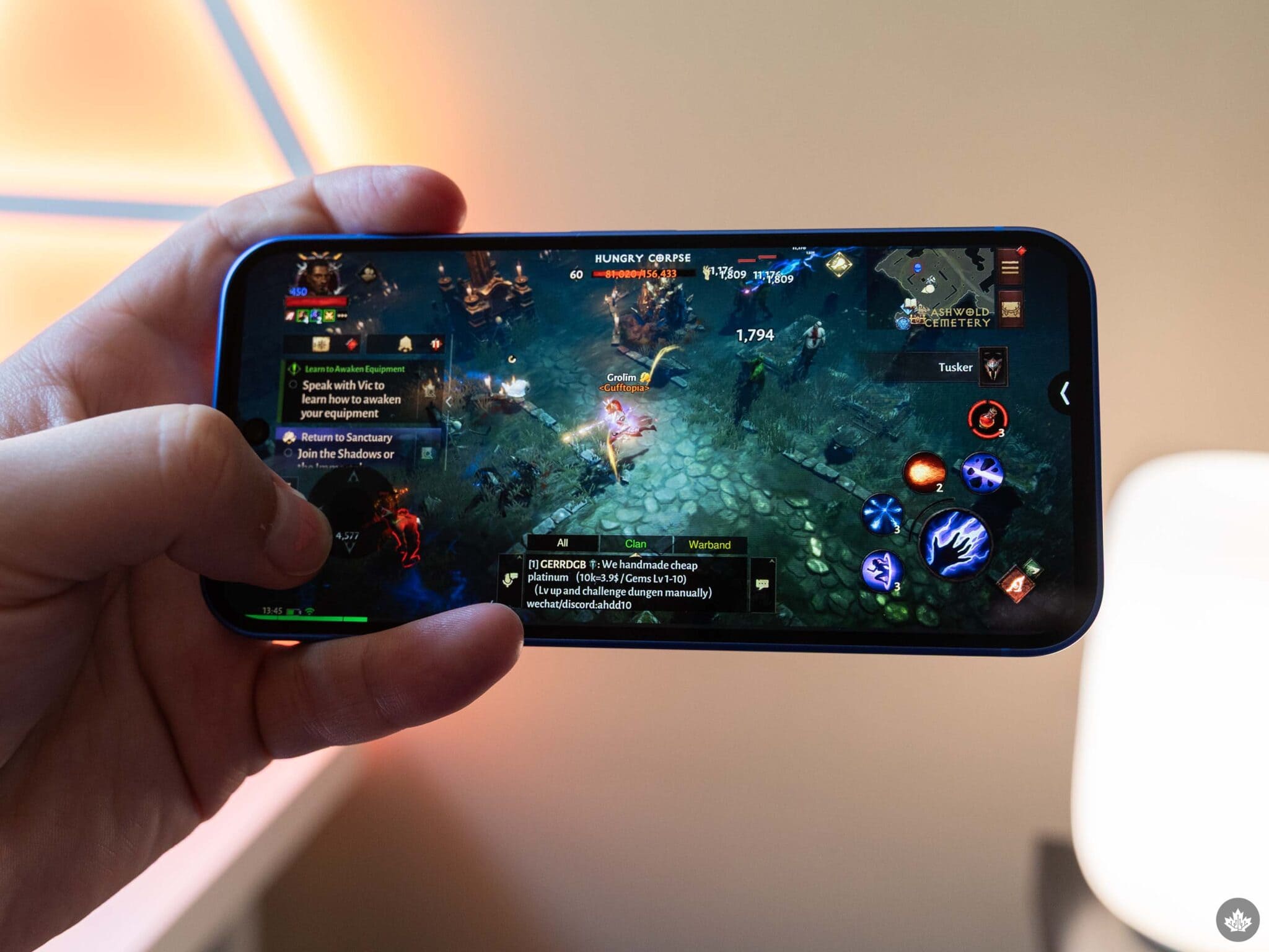 Pixel 10 上的《暗黑破坏神：不朽》