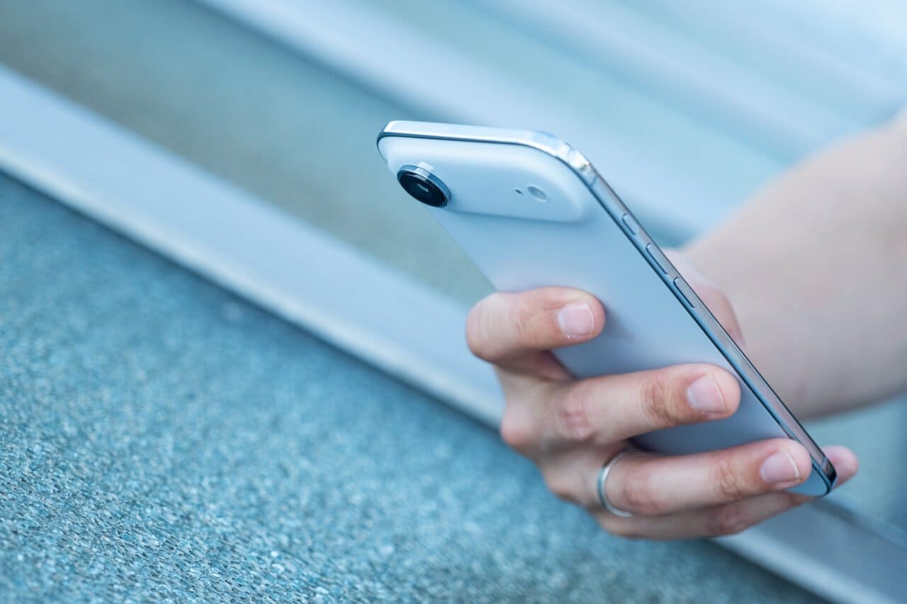 天蓝色 iPhone Air