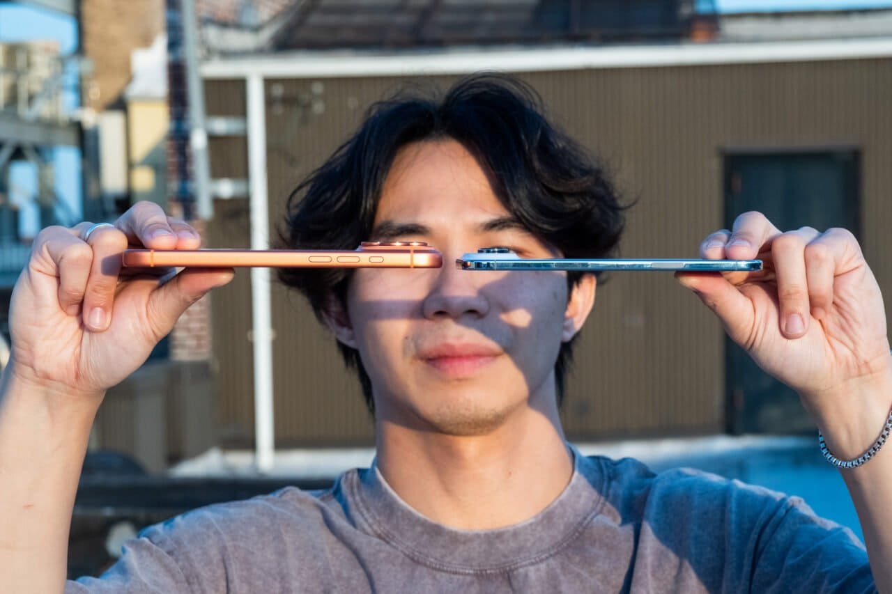 iPhone 17 Pro Max 与 iPhone Air 的薄度对比