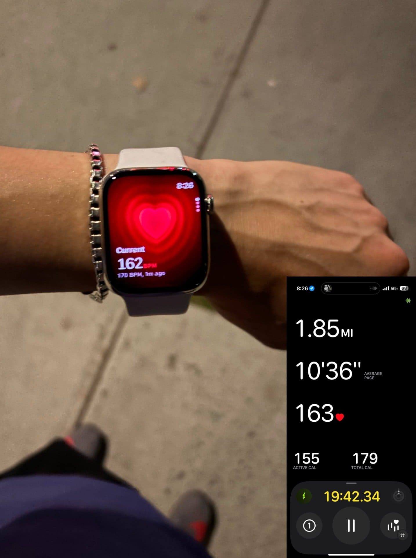 Apple Watch Series 9 与 AirPods Pro 3 的心率读数