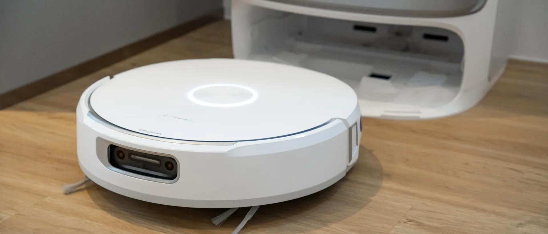 Narwal Flow 扫地机器人