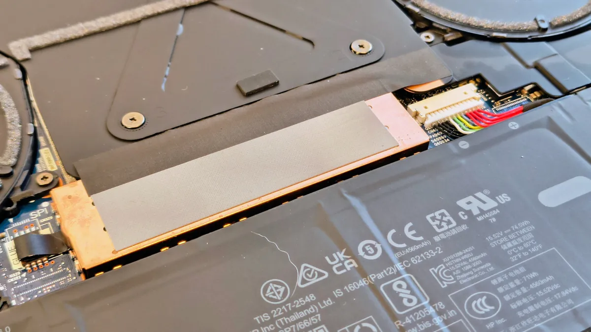 HP Zbook Ultra G1a 14 内存条