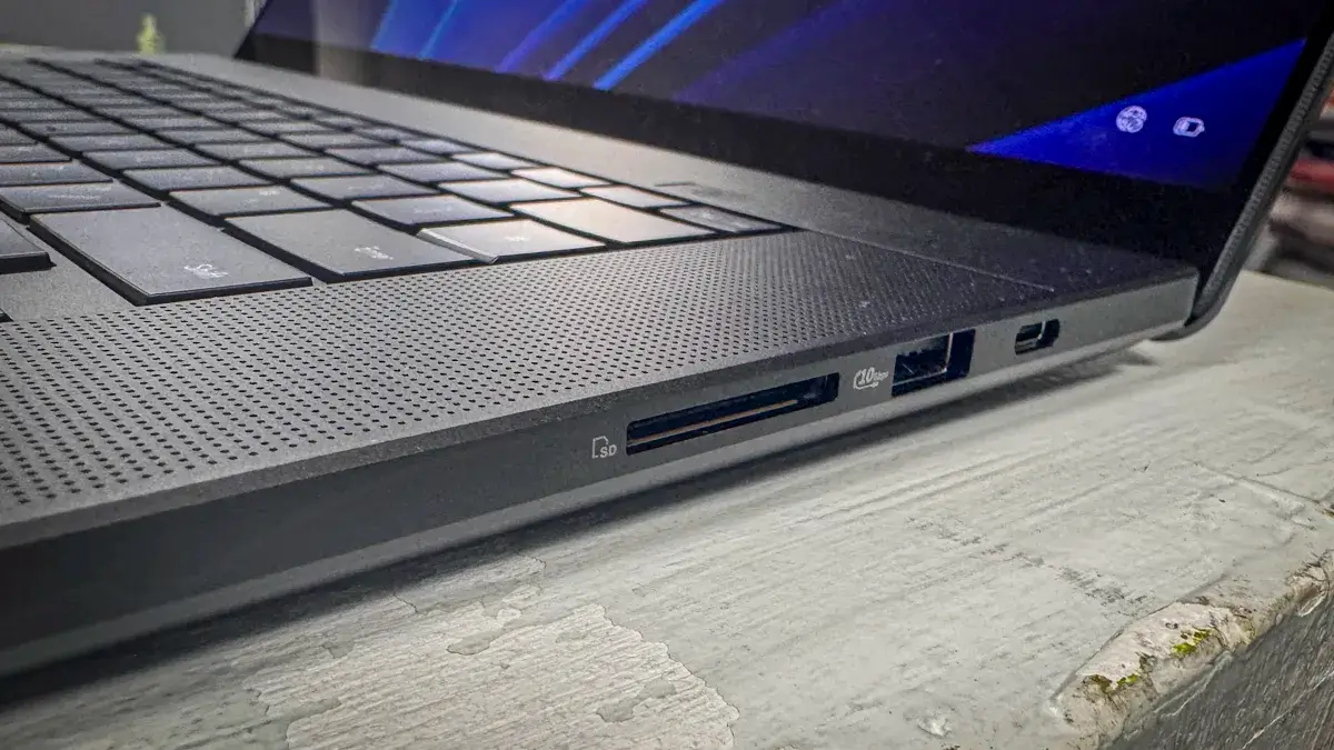 华硕 ProArt P16 H7606WX