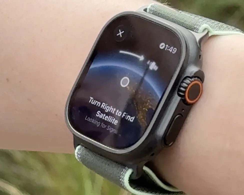 Apple Watch Ultra 3 戴在手腕上