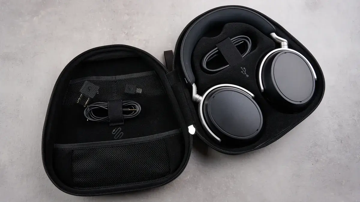 森海塞尔 HDB 630 耳机（带便携包）