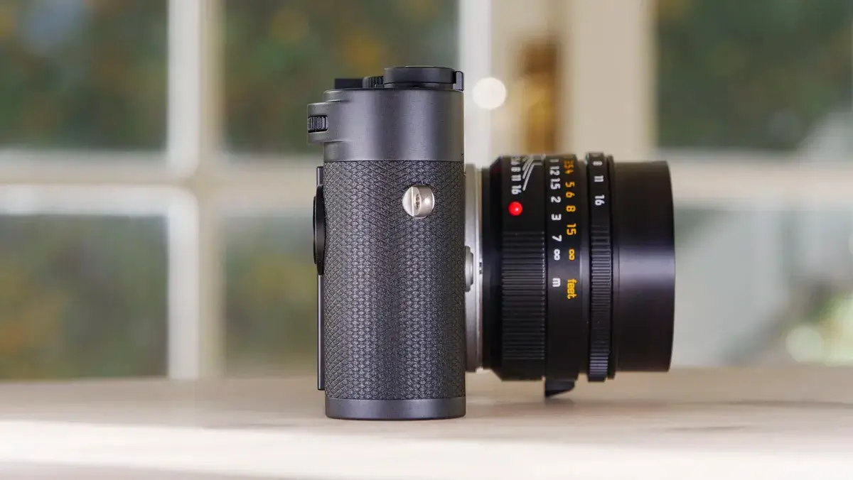 徕卡 M EV1 相机右侧轮廓