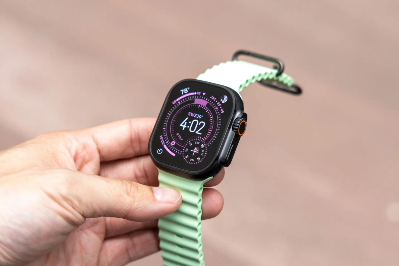 Apple Watch Ultra 3 时间显示