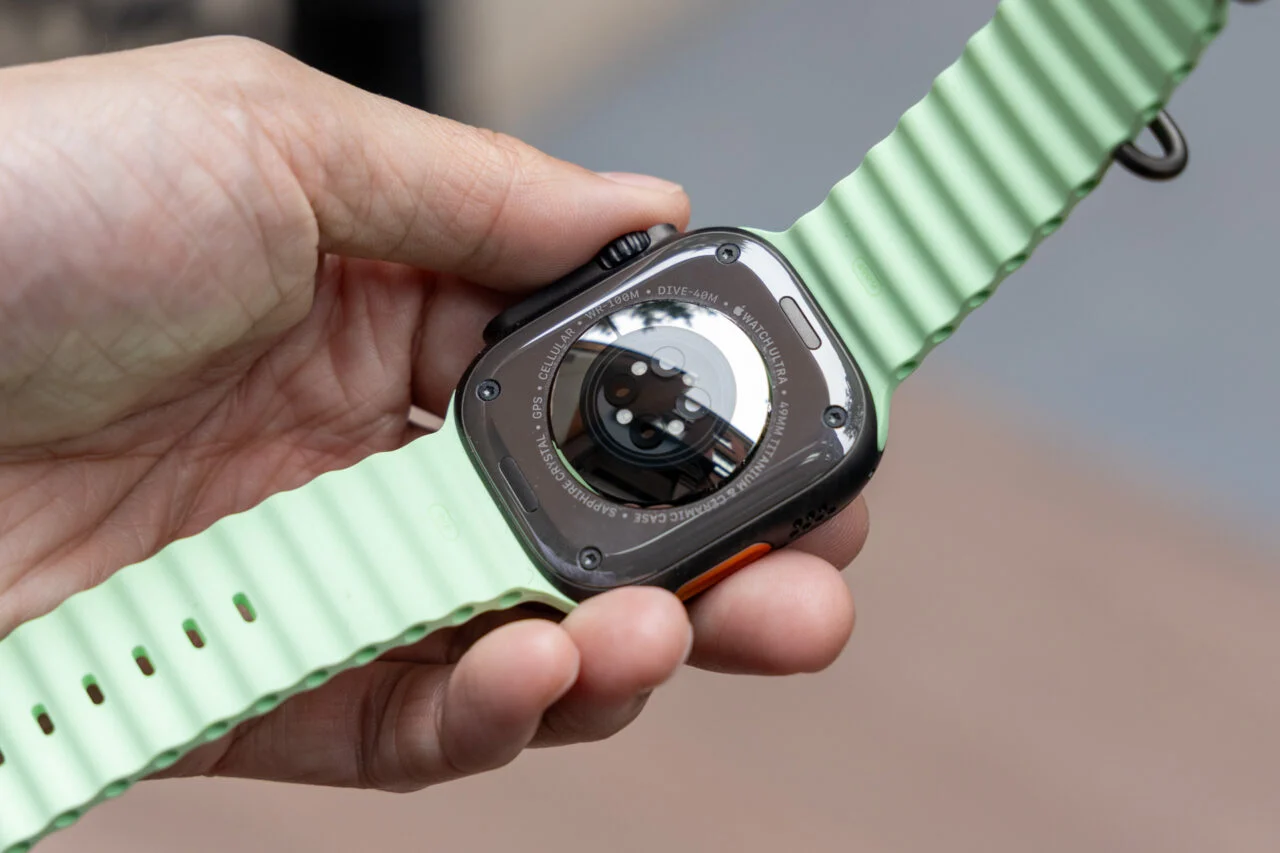 Apple Watch Ultra 3 背面