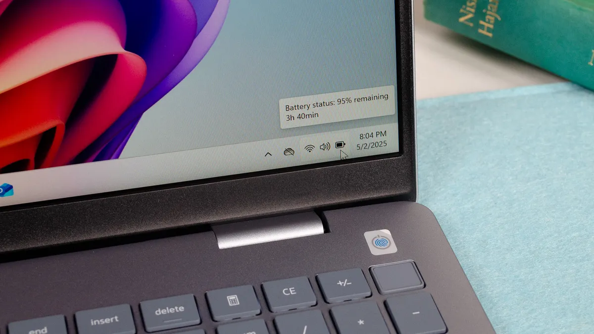 戴尔 16 Plus 上的 Windows 11 电池电量指示器