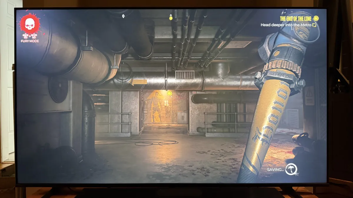 海信 U65QF 屏幕上正在播放游戏