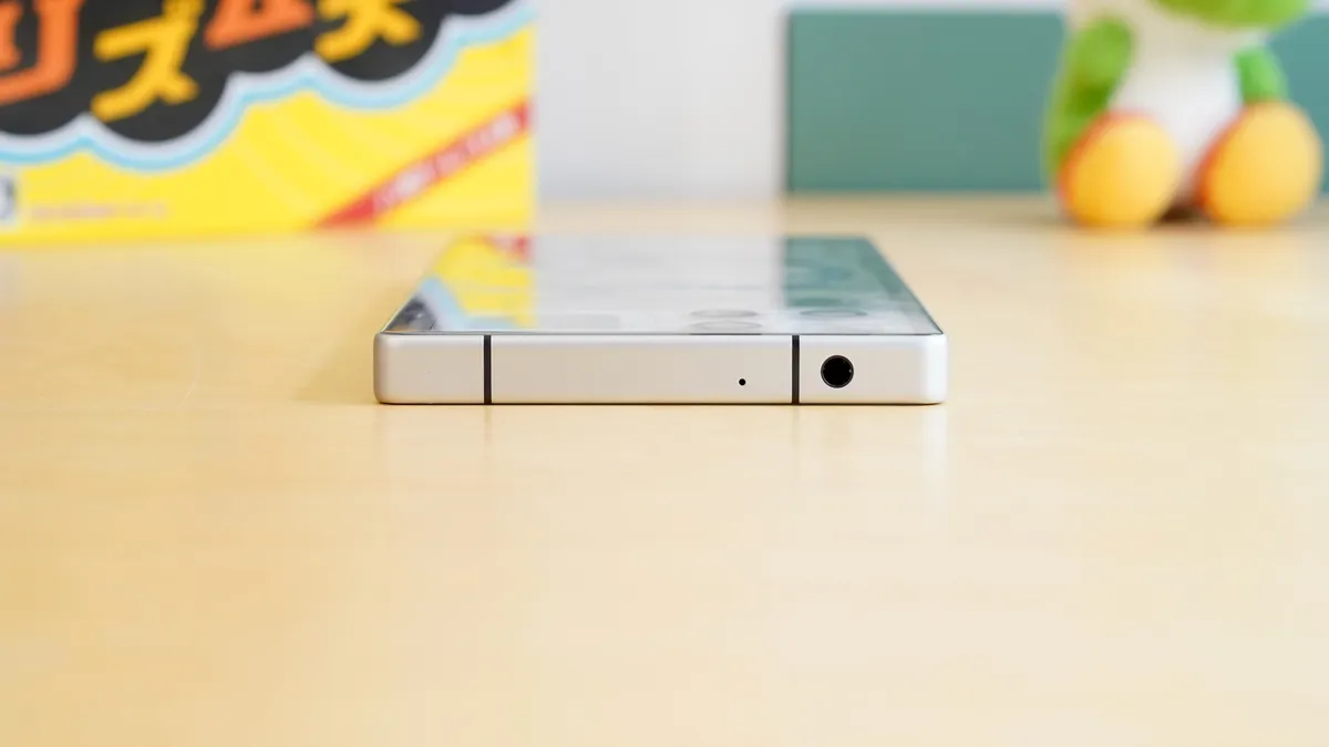 RedMagic 11 Pro 顶部