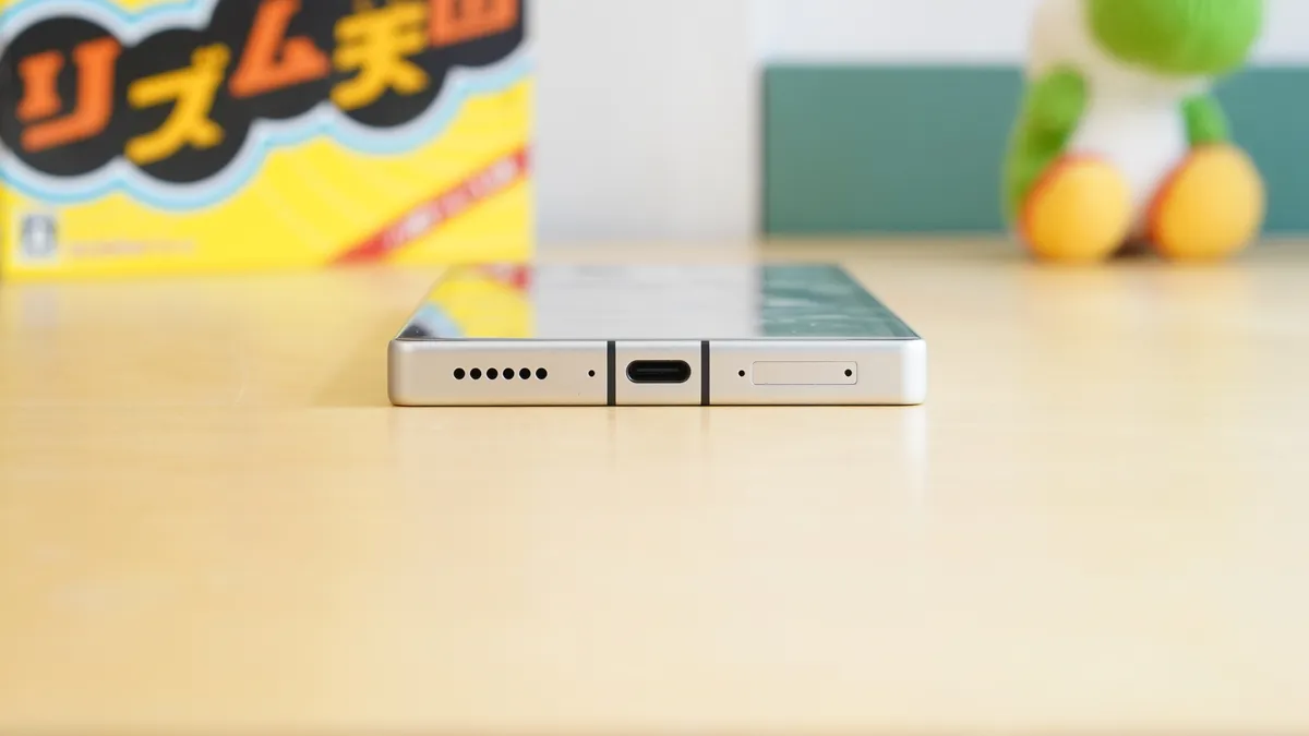 RedMagic 11 Pro 充电口