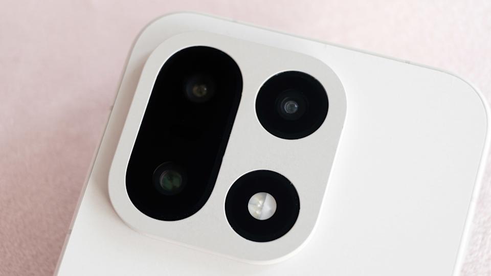 一加15的摄像头比竞争对手落后半步