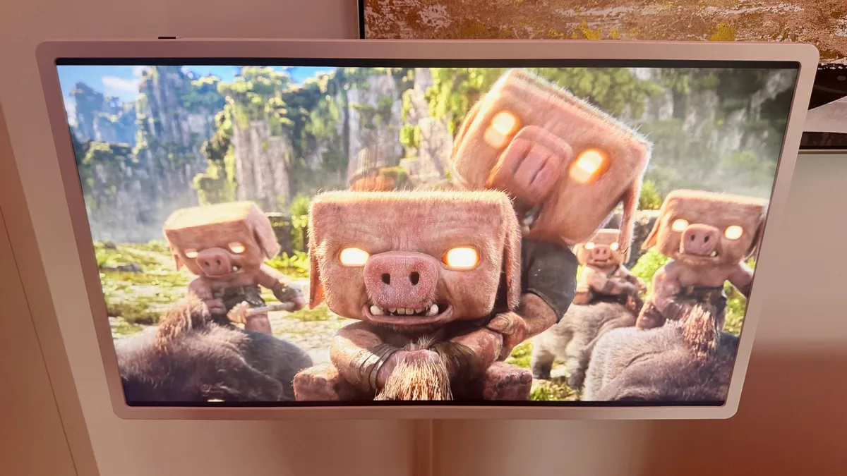 LG StanByMe 2 上的《我的世界》电影场景 LG StanByMe 2 上的《我的世界》电影场景